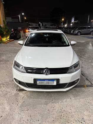 VOLKSWAGEN JETTA 2.0 TSI HIGHLINE 211CV GASOLINA 4P TIPTRONIC VOLKSWAGEN JETTA 2.0 TSI HIGHLINE 211CV GASOLINA 4P TIPTRONIC